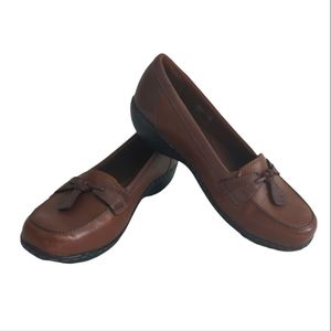 Clark's Loafers comfort shoe women's size 8 wide, brown leather